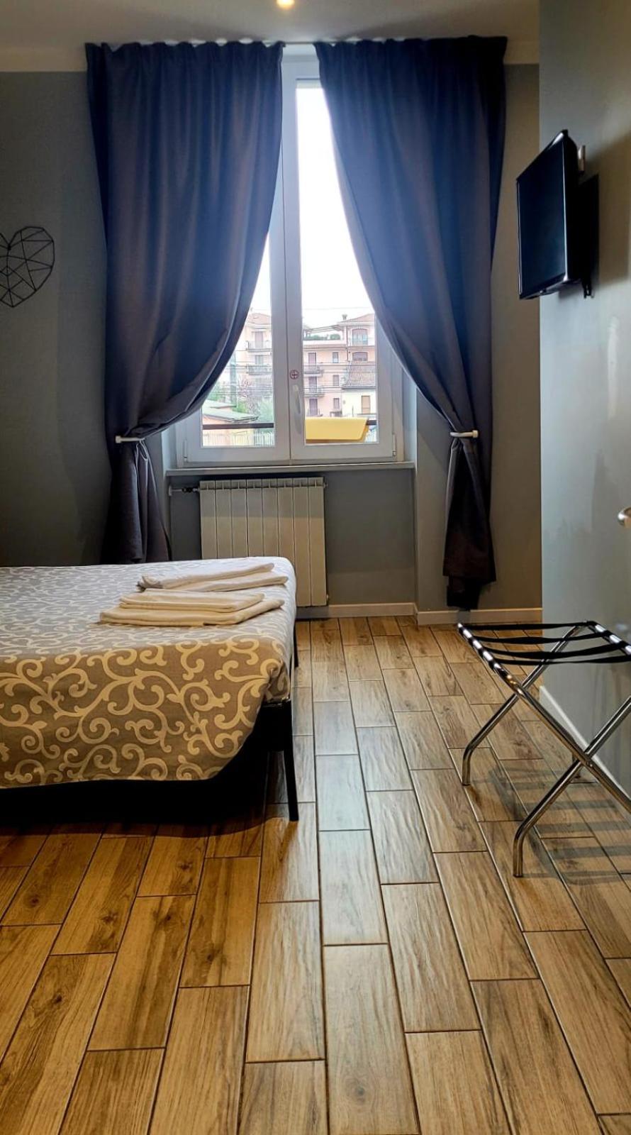 Al Binario Brescia Hotell Eksteriør bilde